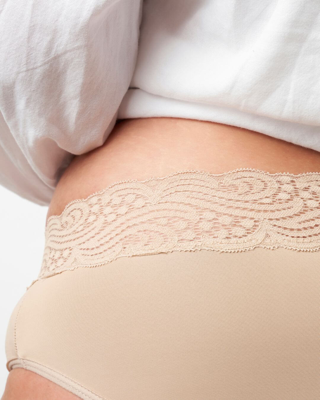 classic brief lace | heavy - 3-4 tampons