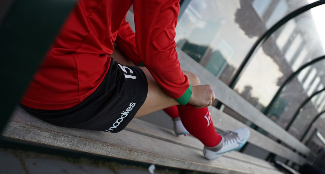 Waarom zwarte voetbalbroekjes het verschil maken voor vrouwen en meisjes bij DSS