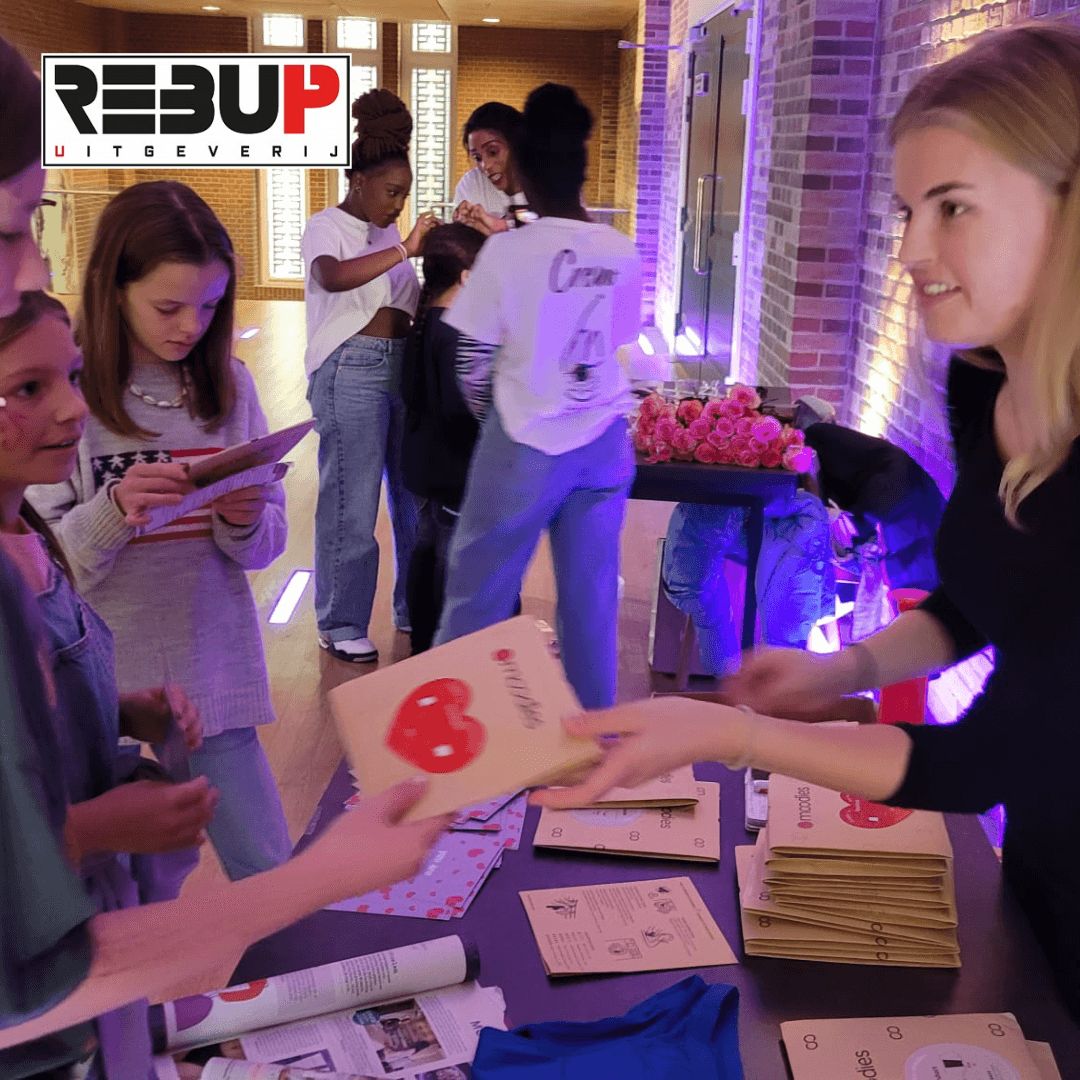 moodies tegen menstruatie armoede donatie stichting rebup