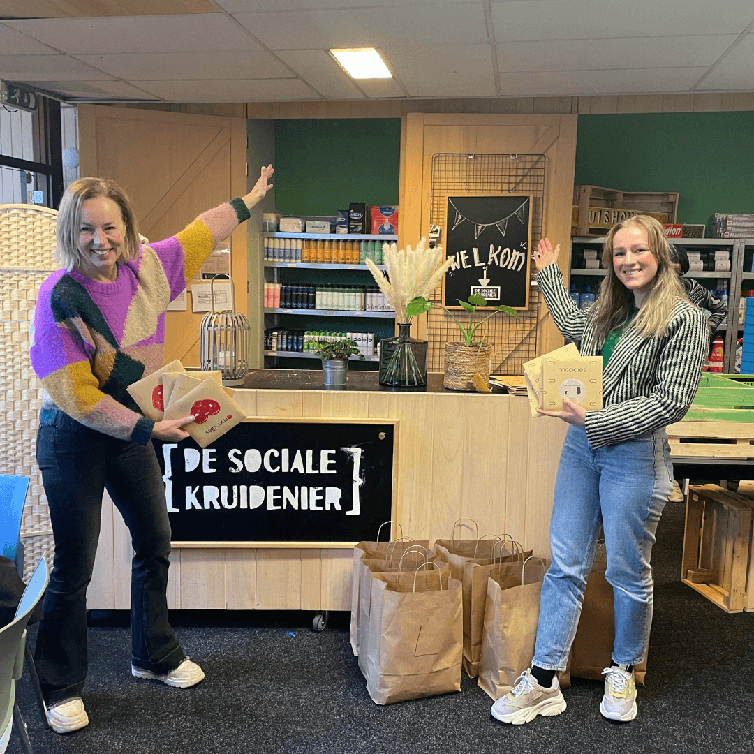Moodies tegen menstruatiearmoede donatie Sociale Kruidenier januari 2023